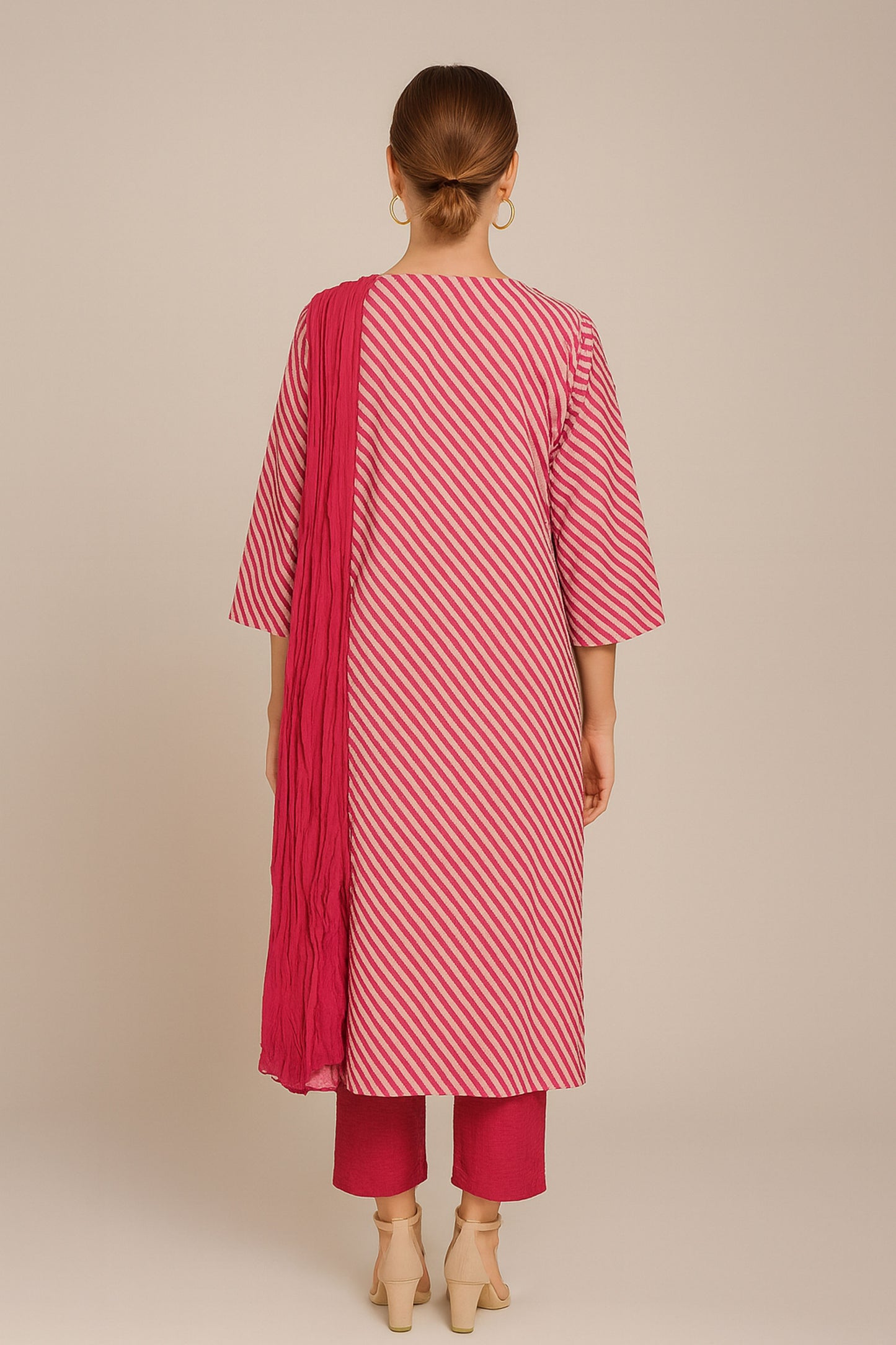 Fuchsia Drift 100% Cotton Diagonal Stripe Kurti Dupatta Set – Casual Chic Ensemble