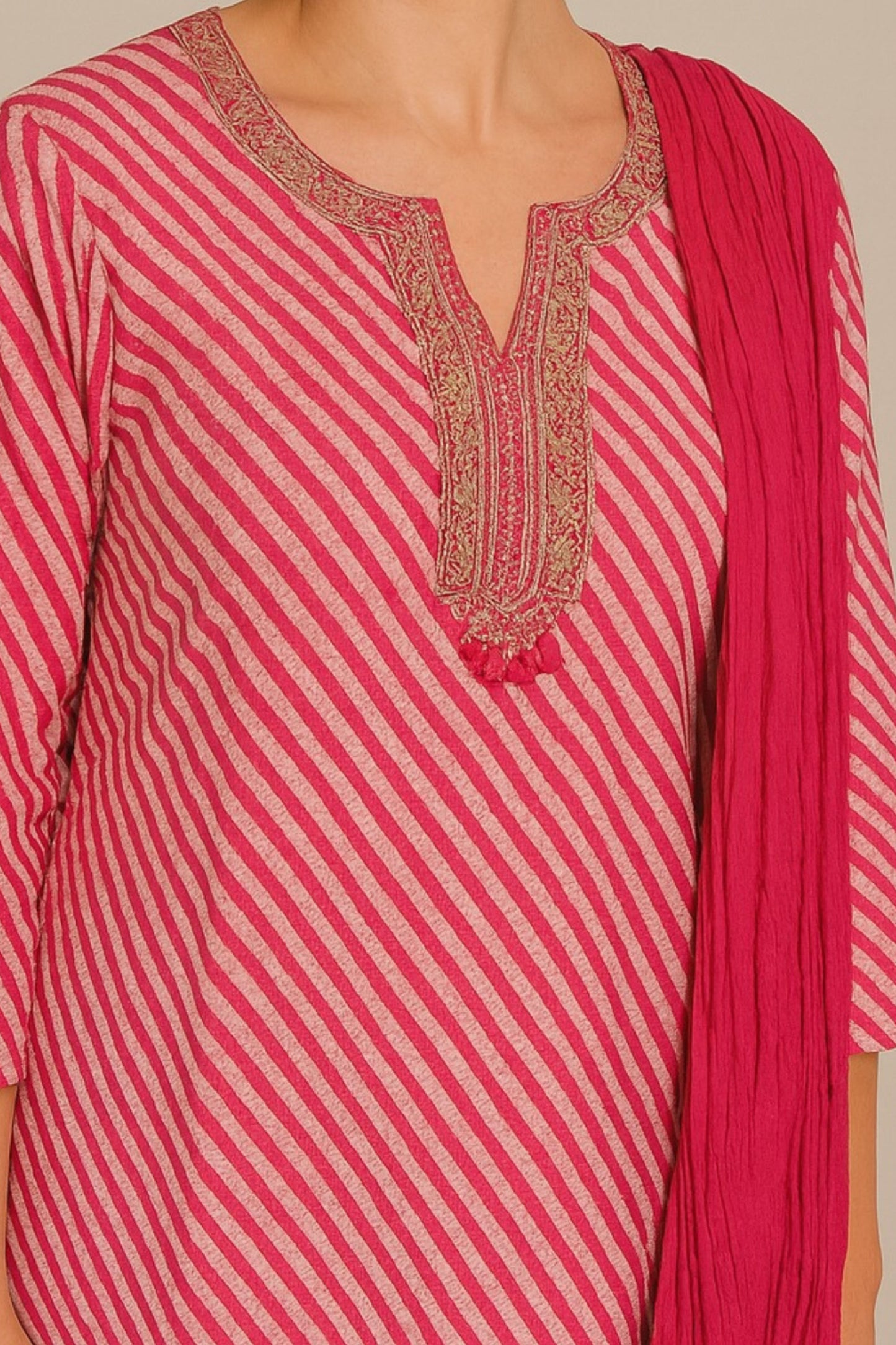 Fuchsia Drift 100% Cotton Diagonal Stripe Kurti Dupatta Set – Casual Chic Ensemble