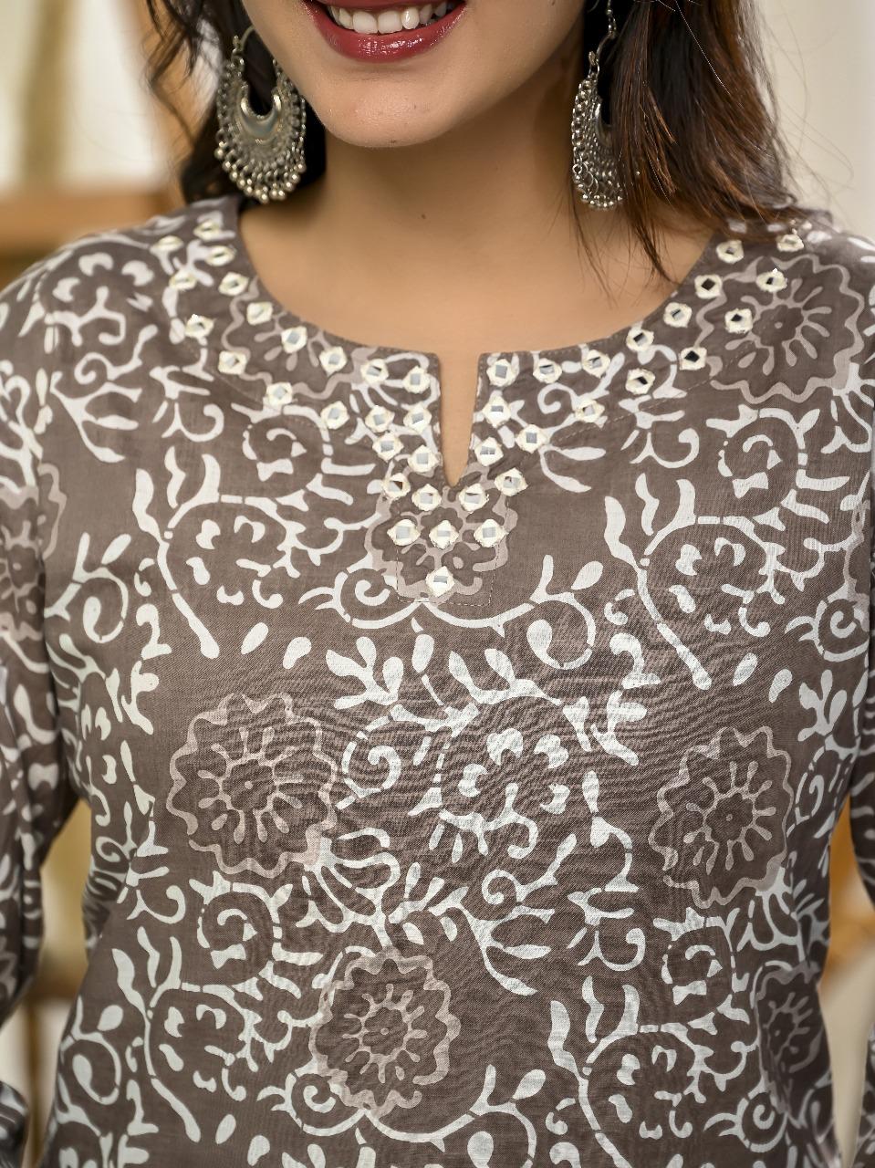 Elegant Grey & White Floral Printed Cotton Kurti for Women