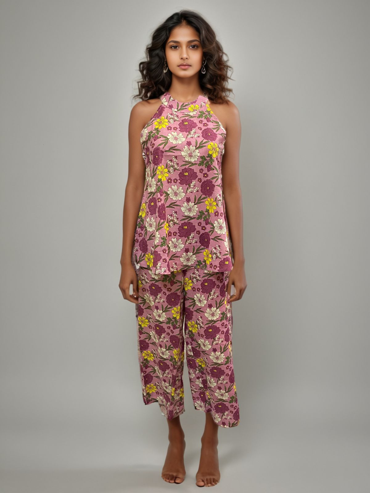Natural Fab Women’s Halter Neck Co-Ord Set – Stylish 2-Piece Outfit for Casual
