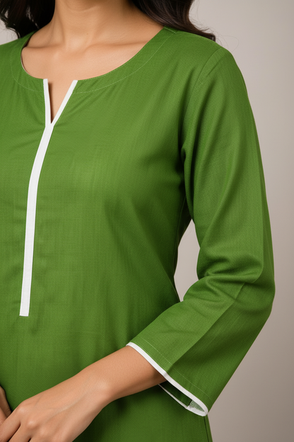 Women’s Green Linen Blend Short Kurti with Contrast White Piping, Notch Neck & Three-Quarter Sleeves