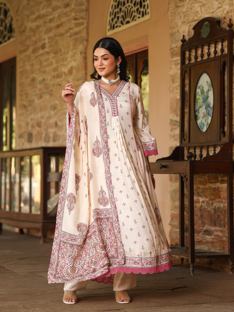 Off-White Kurti Set with Neck Embroidery and Dupatta