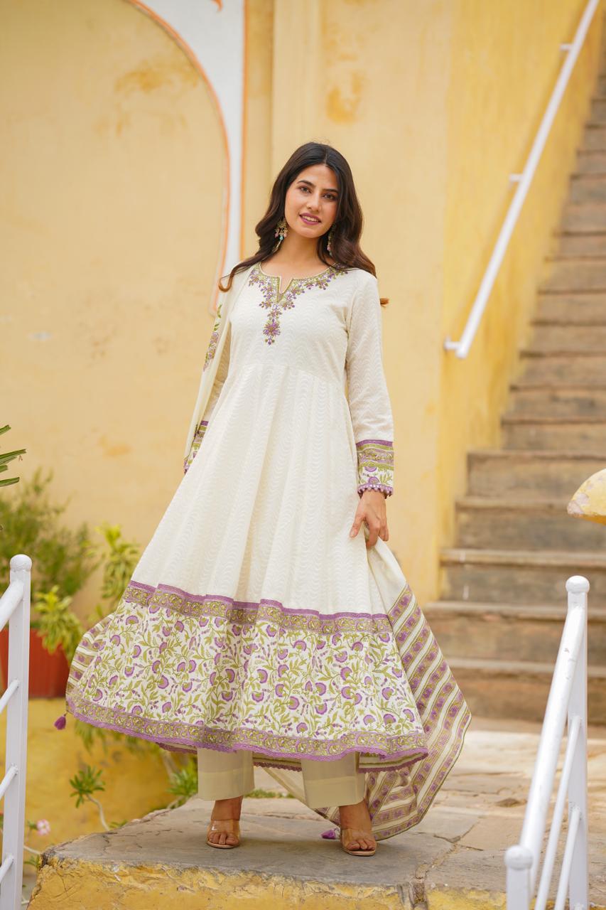 Lavender Embroidered Kurti Set with Dupatta