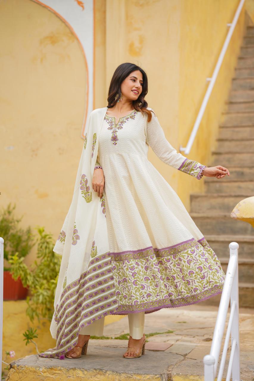 Lavender Embroidered Kurti Set with Dupatta