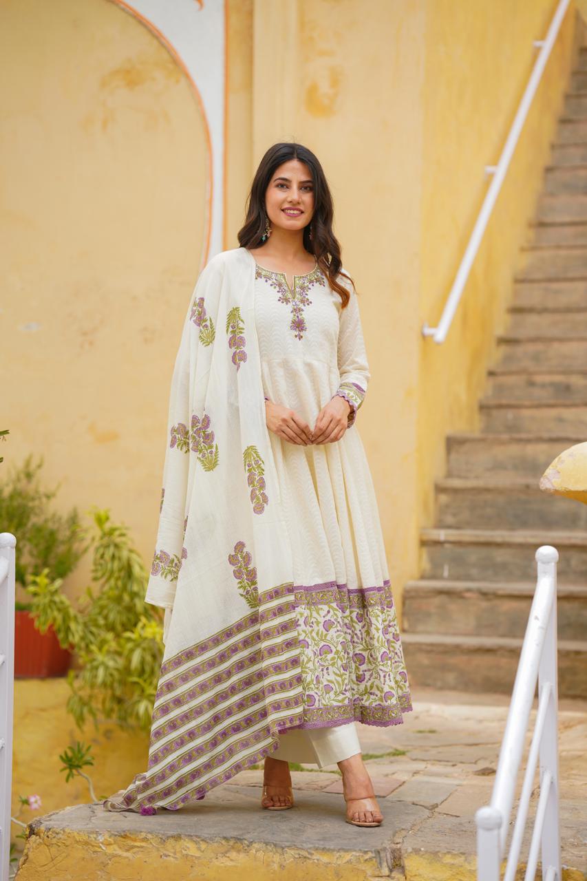 Lavender Embroidered Kurti Set with Dupatta