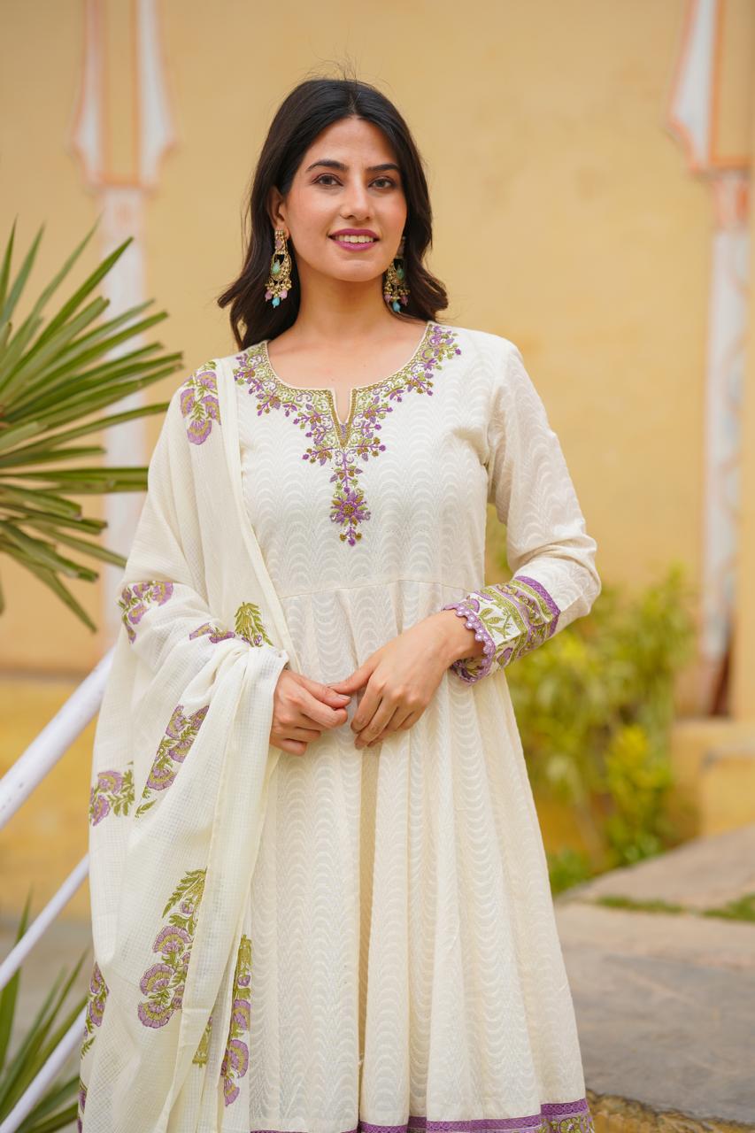 Lavender Embroidered Kurti Set with Dupatta