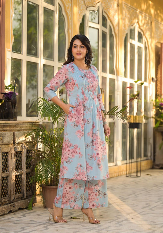 Elegant Floral Kurta Set for a Chic Look