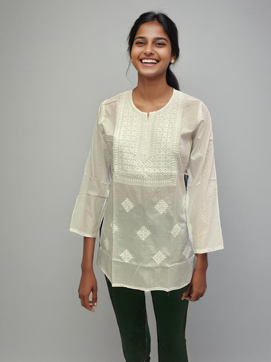 Elegant Off-White Chikankari Short Kurti – Pure Cotton Comfort