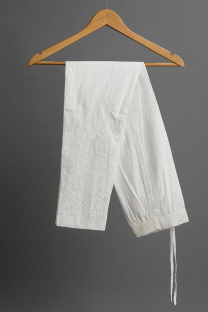 Women’s White Stretchable Pants with Embroidered Detailing – Comfortable Slim Fit Bottoms