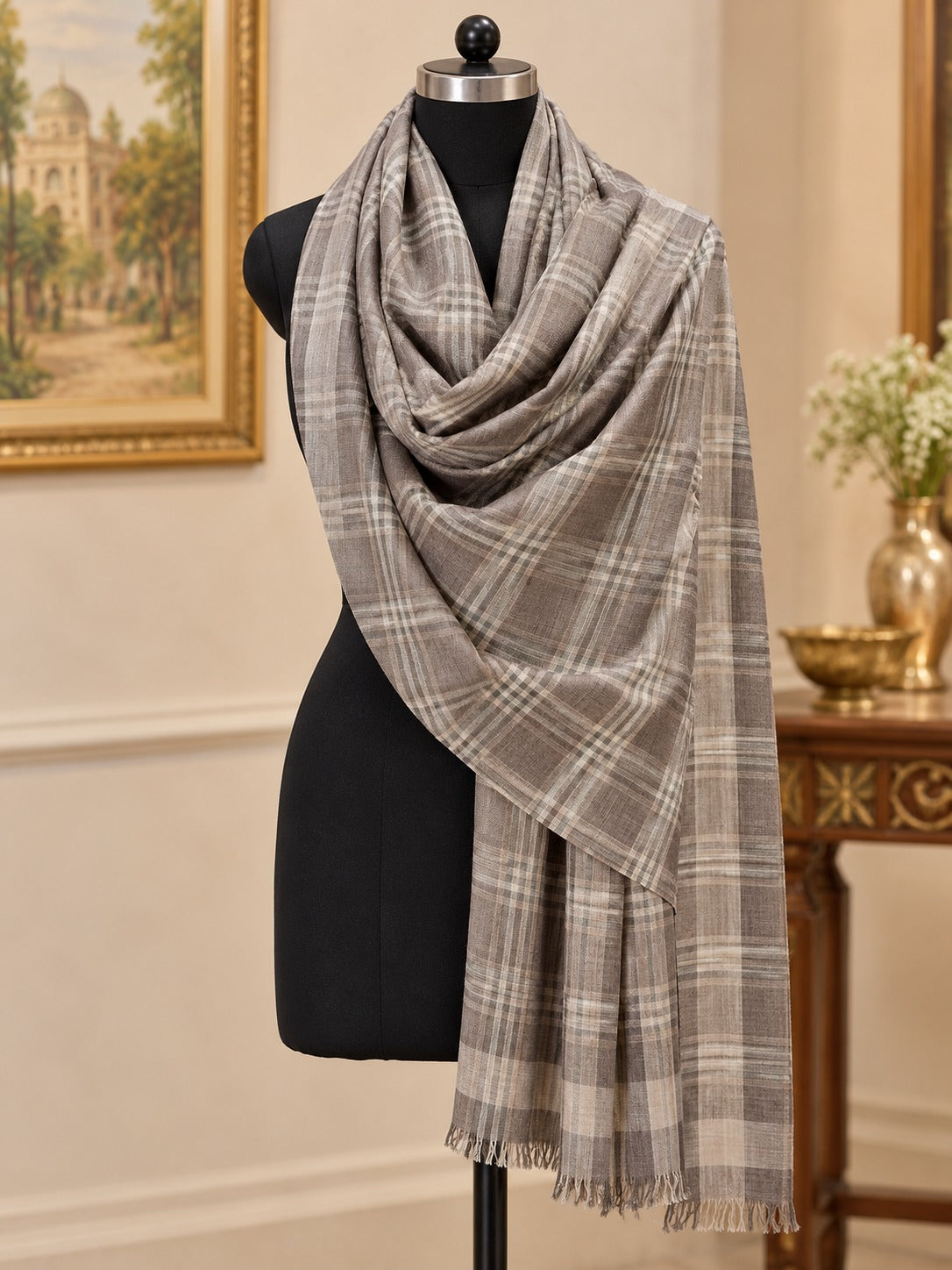 Natural Fab unisex wool stole – product photograph