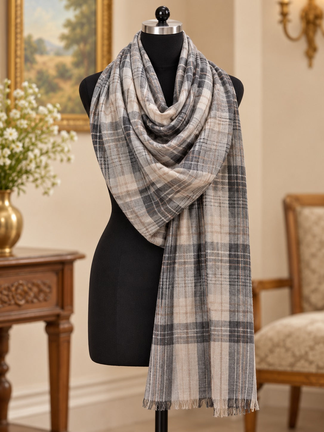 Natural Fab unisex wool stole – product photograph
